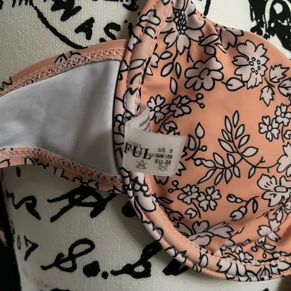 Zaful 2 piece bikini NWT size 6 US  with tags on - Picture 11 of 14